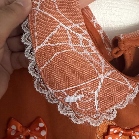 NWT (S) Her Universe Disney Halloween Pumpkin Pullover and Lace Collar - Picture 3 of 4